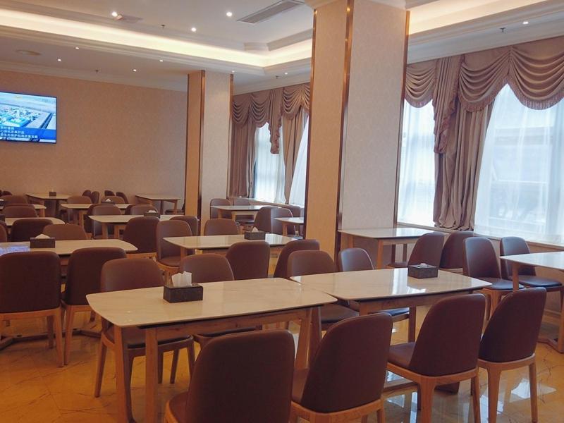 Vienna Hotel Nanxiong Екстер'єр фото